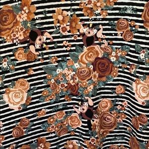 ❤️Disney LuLaroe Queen Of Hearts Small Carly Dress